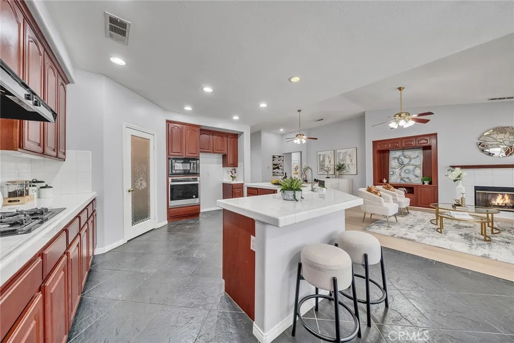 5722 Canoe Drive, Eastvale, California 92880 home-pic-21