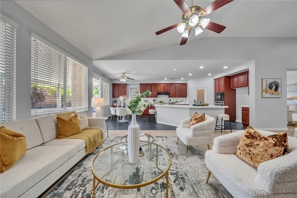 5722 Canoe Drive, Eastvale, California 92880 home-pic-15