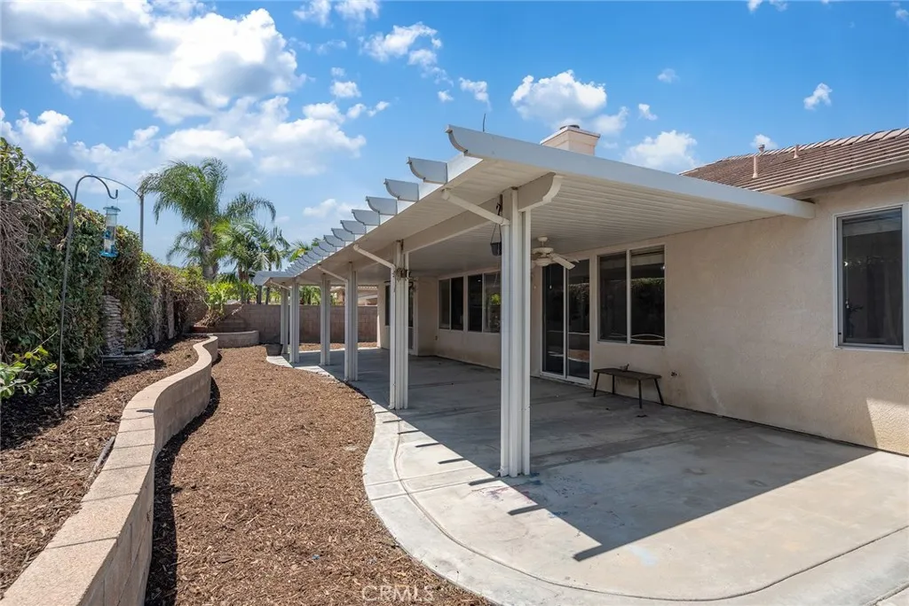 5722 Canoe Drive, Eastvale, California 92880 home-pic-43