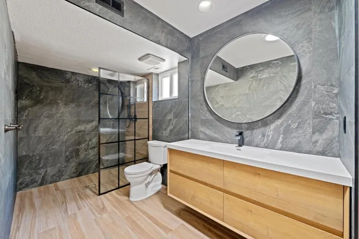 Main Bath