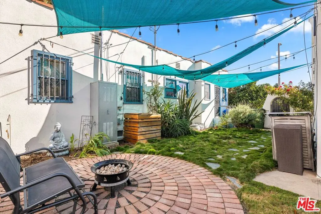 1569 S Orange Grove Avenue, Los Angeles, California 90019 home-pic-28