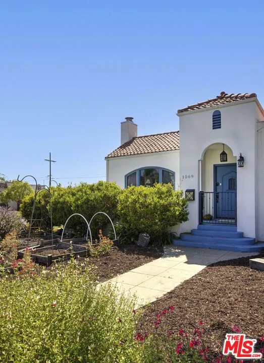 1569 S Orange Grove Avenue, Los Angeles, California 90019 home-pic-4