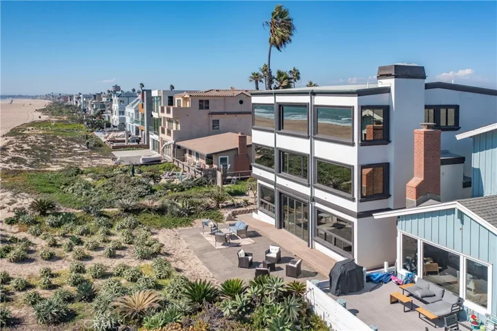 16601 S Pacific Avenue, Sunset Beach, California 90742