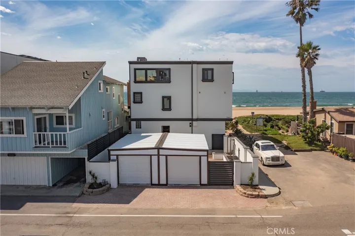 16601 S Pacific Avenue, Sunset Beach, California 90742