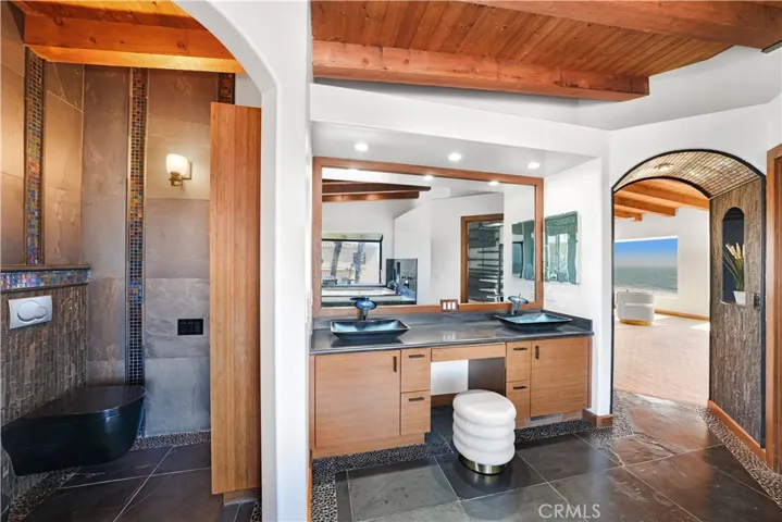 16601 S Pacific Avenue, Sunset Beach, California 90742