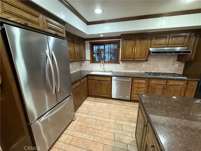 15905 Parthenia Street, North Hills, California 91343