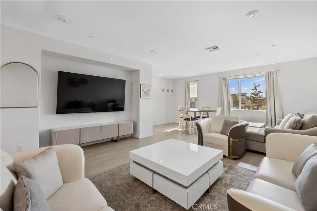 27579 Sanctuary Ct., Valencia, California 91381 home-pic-0
