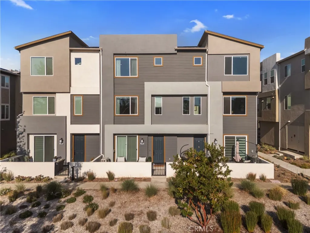27579 Sanctuary Ct., Valencia, California 91381 home-pic-17