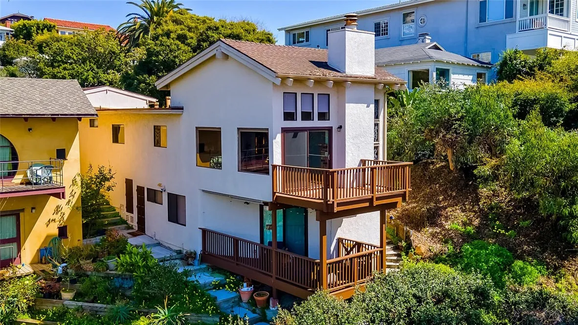 421 Loma Terrace, Laguna Beach, California 92651 home-pic-0