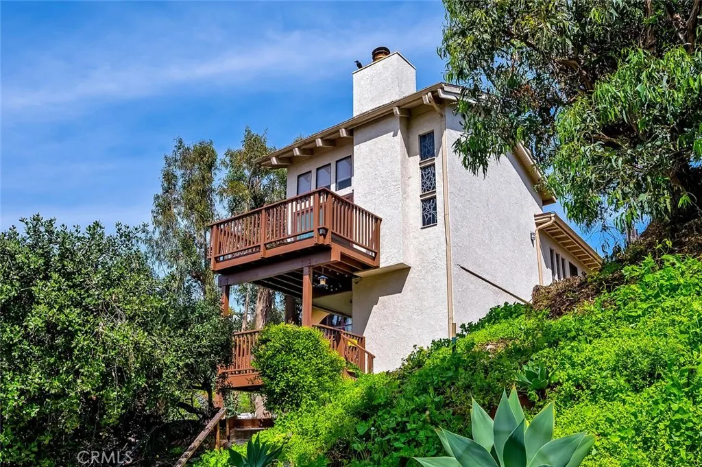 421 Loma Terrace, Laguna Beach, California 92651 home-pic-1