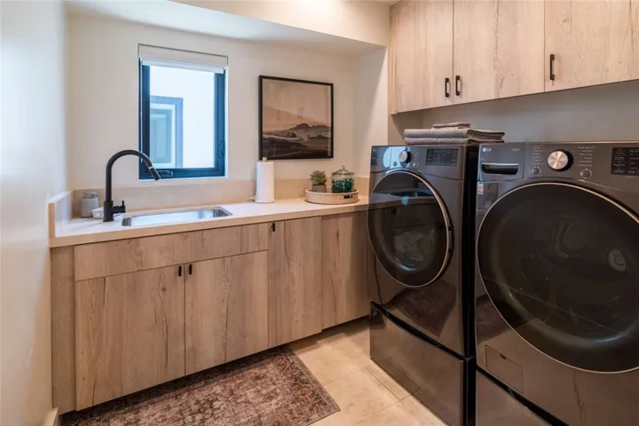 315 E Bay Avenue, Newport Beach, California 92661