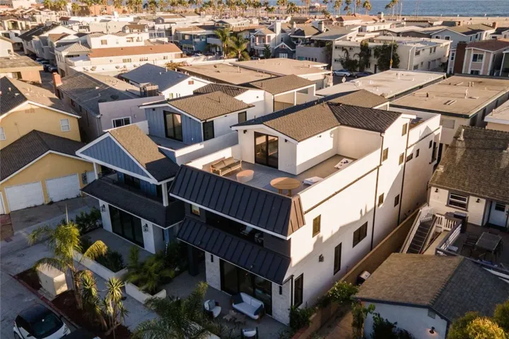 315 E Bay Avenue, Newport Beach, California 92661