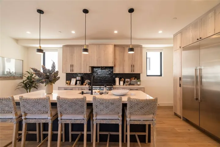 315 E Bay Avenue, Newport Beach, California 92661