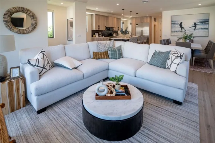 315 E Bay Avenue, Newport Beach, California 92661