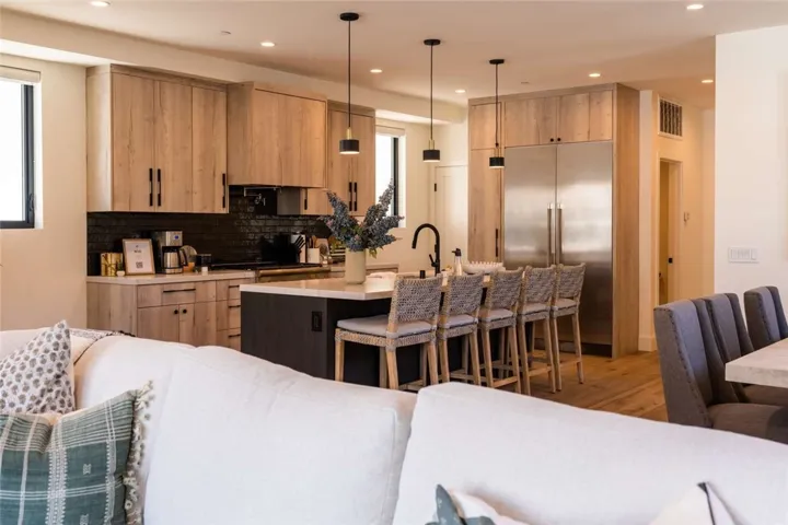 315 E Bay Avenue, Newport Beach, California 92661