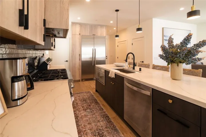 315 E Bay Avenue, Newport Beach, California 92661