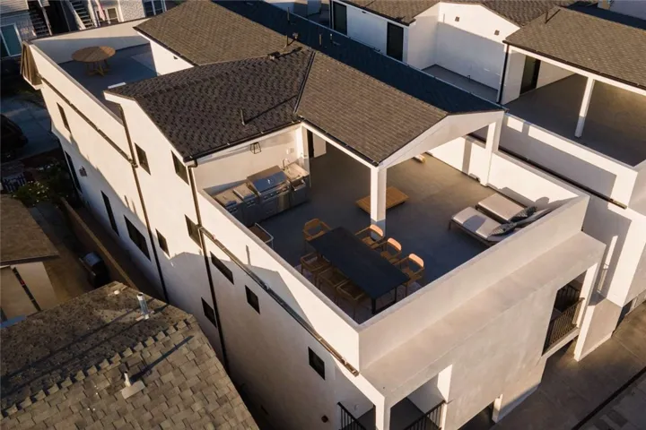 315 E Bay Avenue, Newport Beach, California 92661