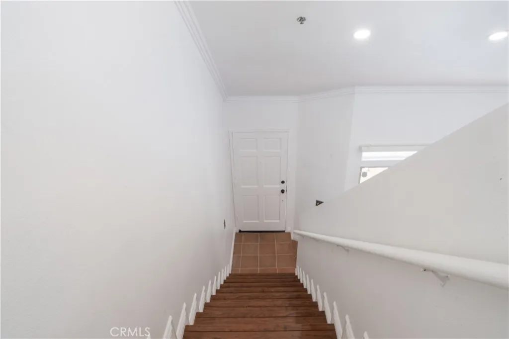 13801 Oxnard St 202, Van Nuys, California 91401 home-pic-22