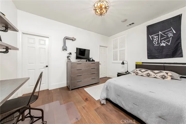 28809 N Iron Village Drive, Valencia, California 91354
