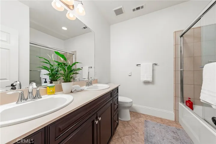 28809 N Iron Village Drive, Valencia, California 91354
