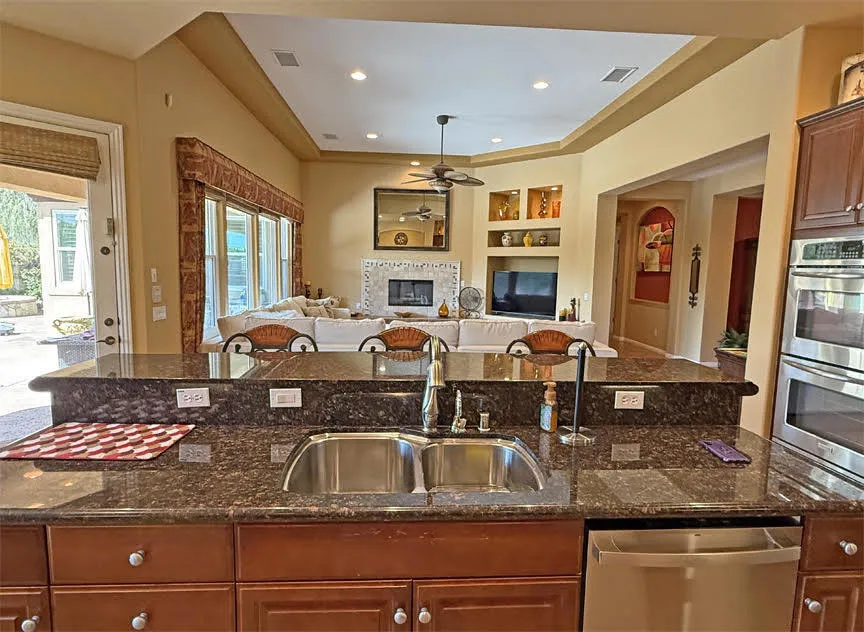 109 Batista Court, Palm Desert, California 92211 home-pic-8