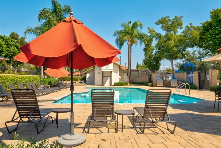 4 Ramada, Irvine, California 92620