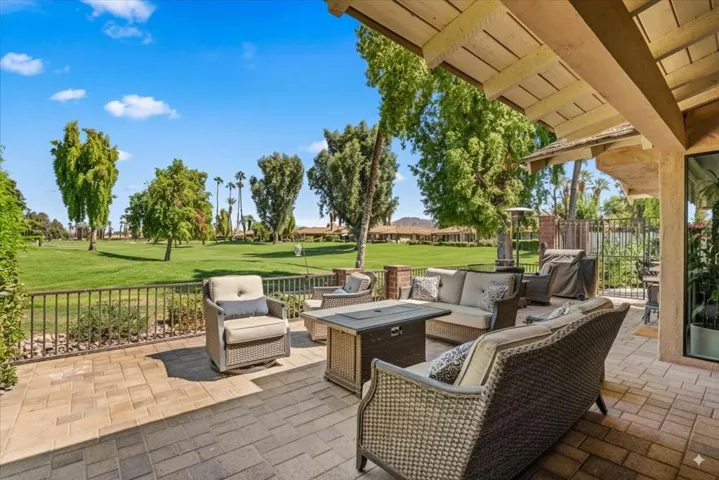 Golf Course View - 132 Castellana W