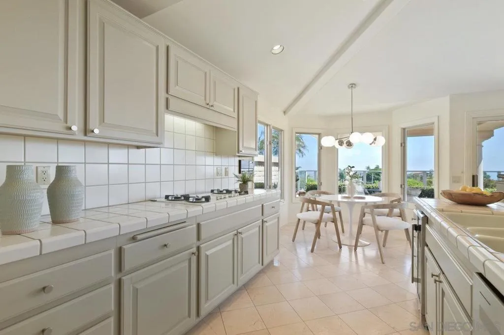 1483 Caminito Diadema, La Jolla, California 92037 home-pic-10