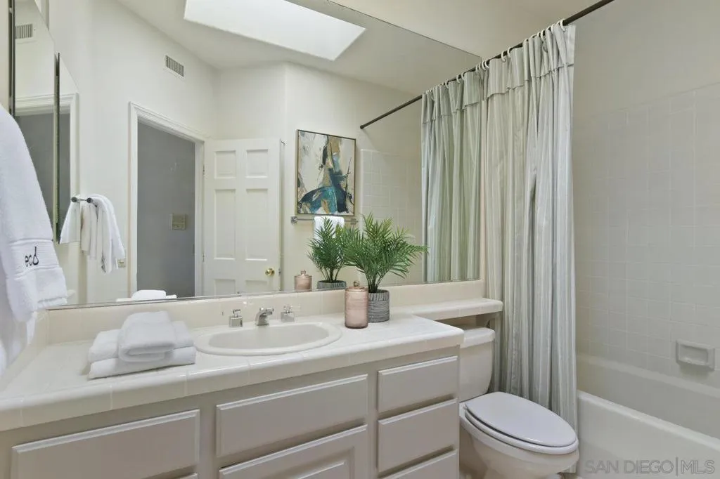 1483 Caminito Diadema, La Jolla, California 92037 home-pic-30