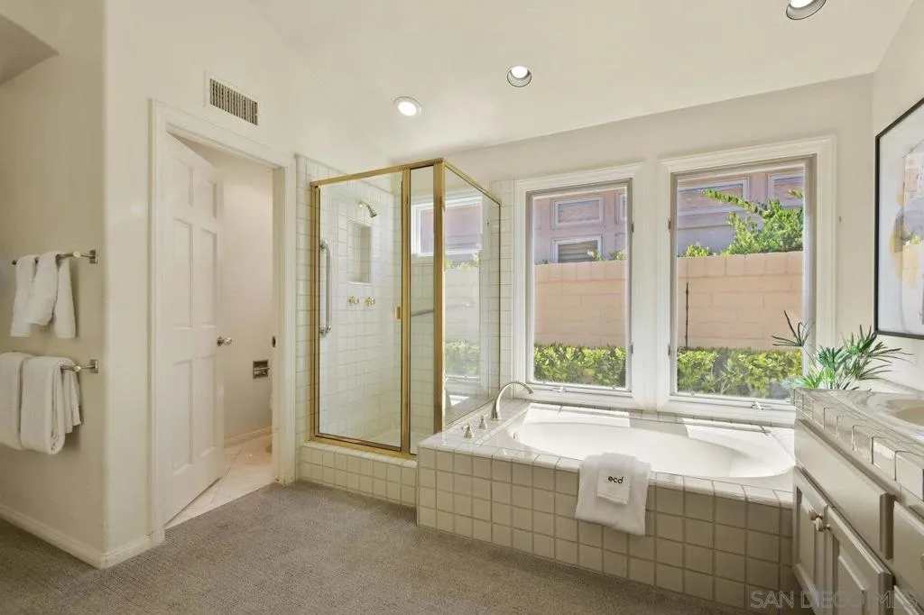 1483 Caminito Diadema, La Jolla, California 92037 home-pic-25