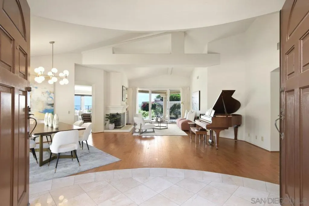 1483 Caminito Diadema, La Jolla, California 92037 home-pic-3