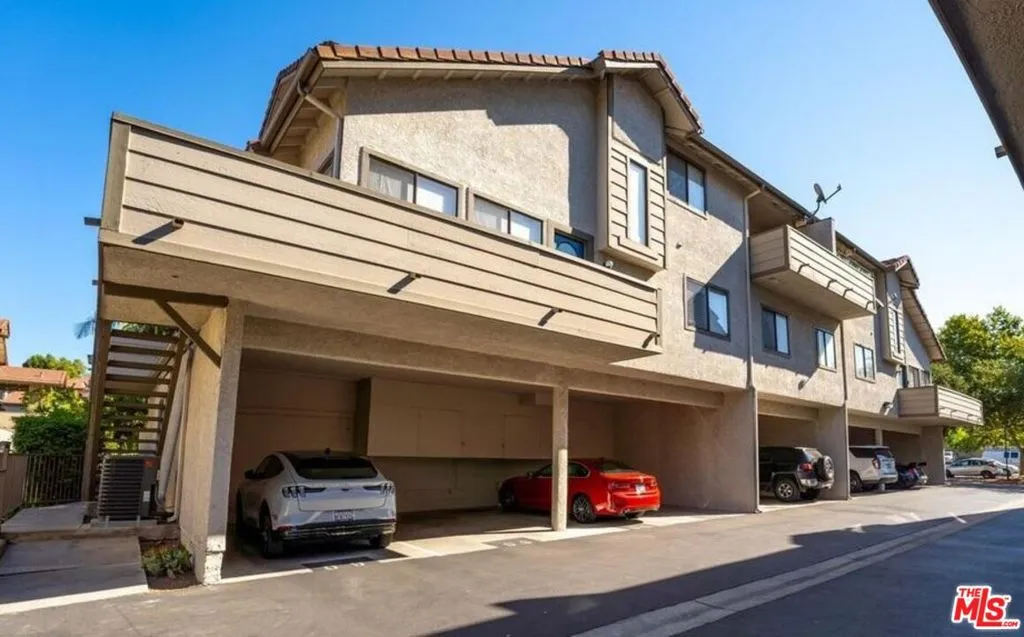 68 Maegan Place 7, Thousand Oaks, California 91362 home-pic-0