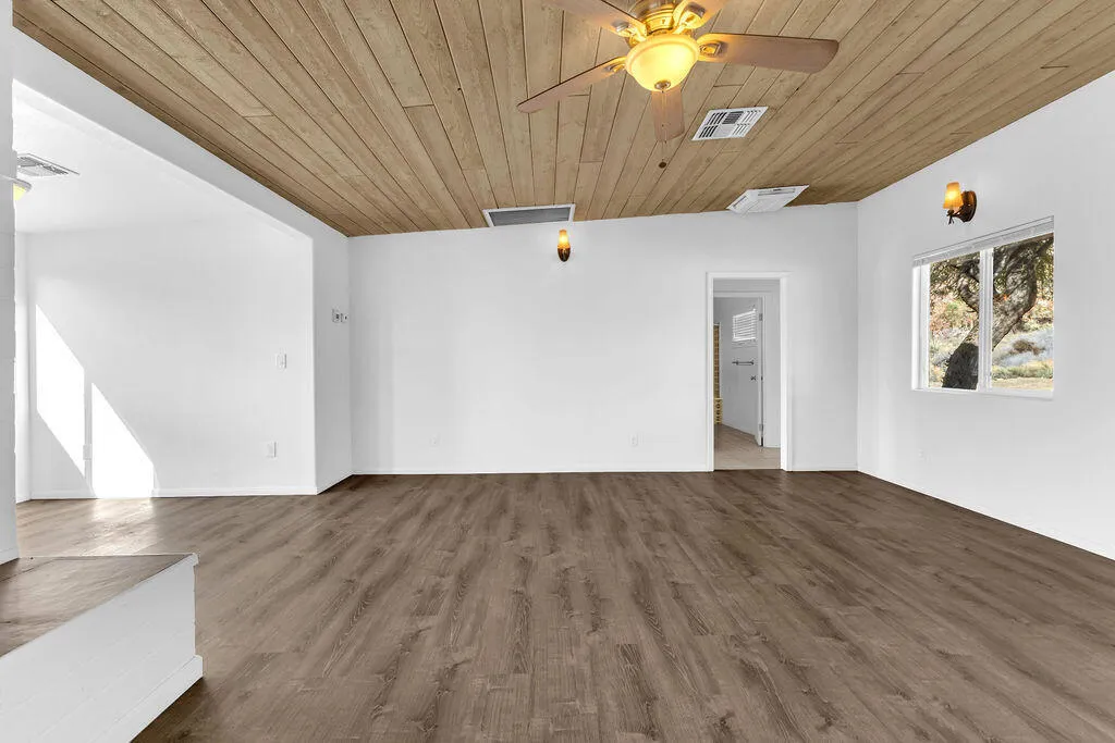 48819 Bird Of Paradise, Morongo Valley, California 92256 home-pic-27