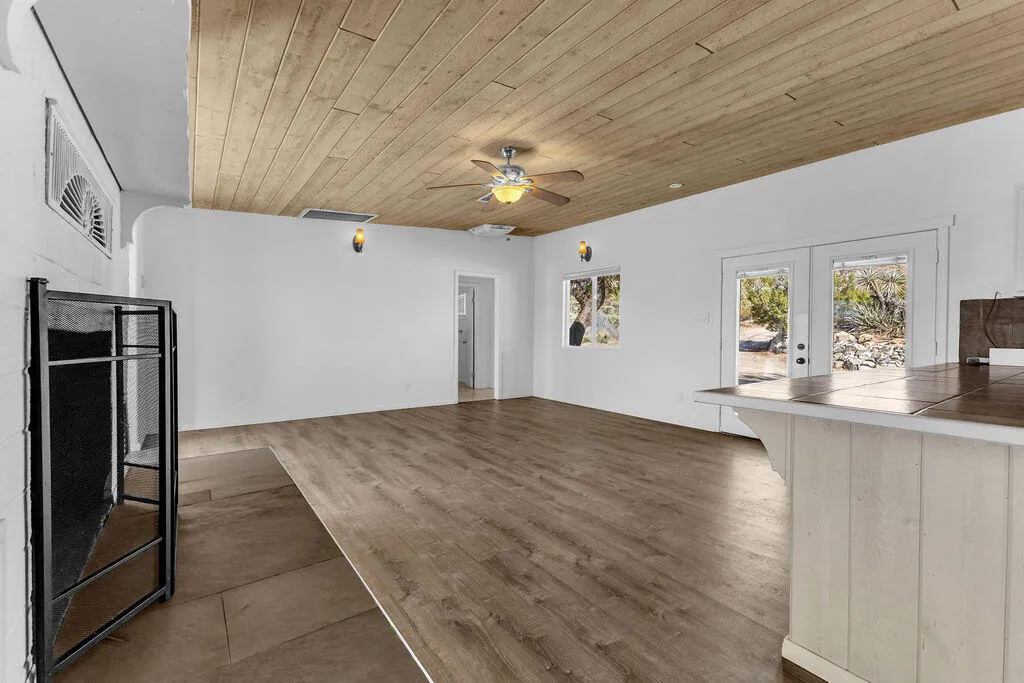 48819 Bird Of Paradise, Morongo Valley, California 92256 home-pic-19