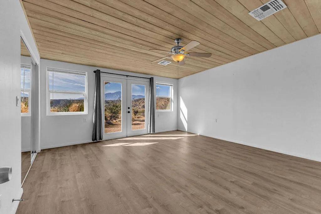 48819 Bird Of Paradise, Morongo Valley, California 92256 home-pic-36
