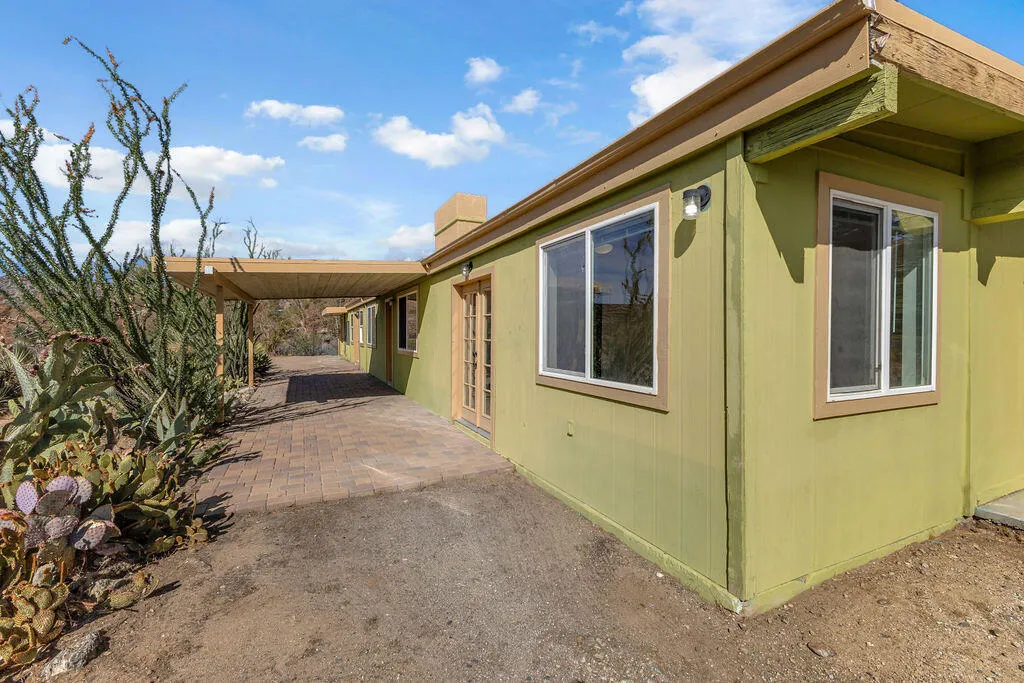 48819 Bird Of Paradise, Morongo Valley, California 92256 home-pic-54