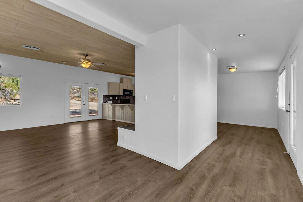 48819 Bird Of Paradise, Morongo Valley, California 92256 home-pic-9