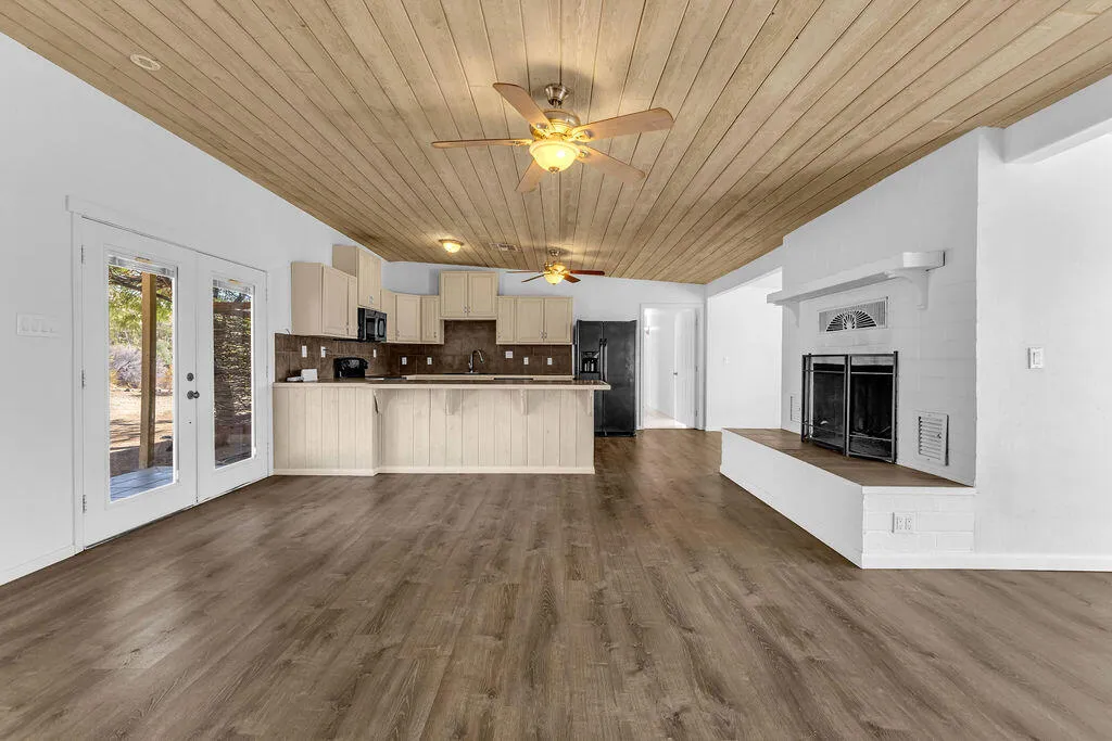 48819 Bird Of Paradise, Morongo Valley, California 92256 home-pic-13