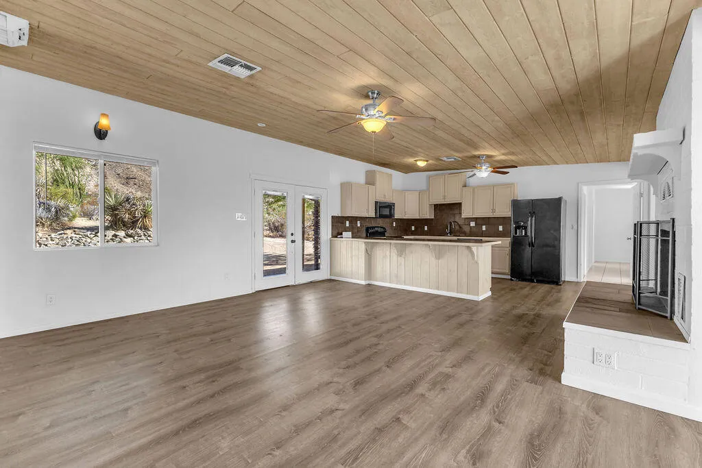 48819 Bird Of Paradise, Morongo Valley, California 92256 home-pic-14