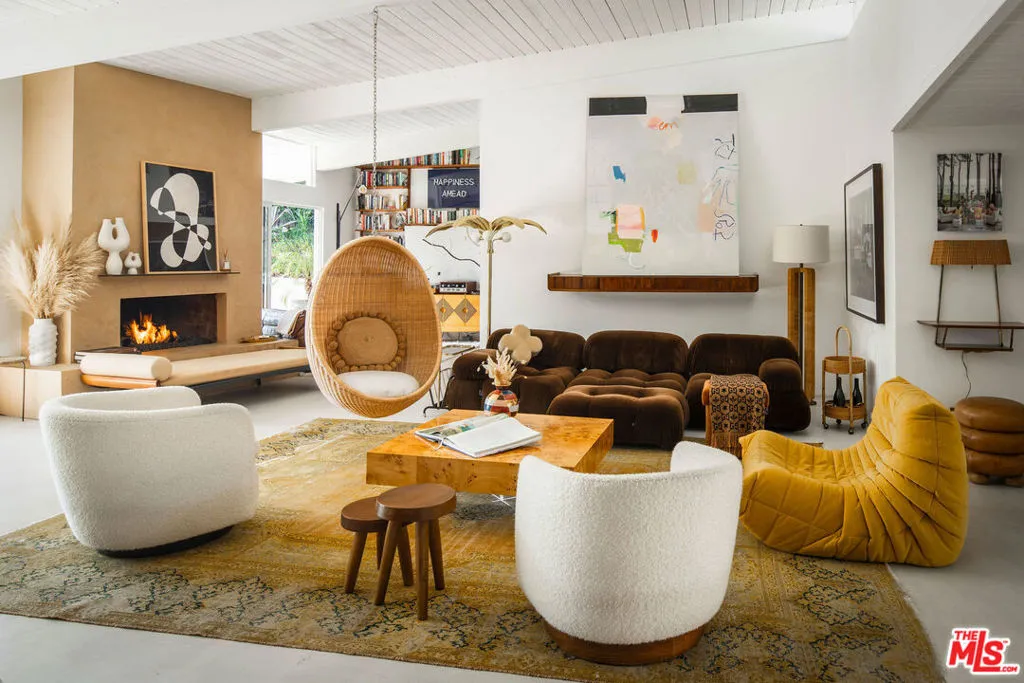 2102 Ridgemont Drive, Los Angeles, California 90046 home-pic-3