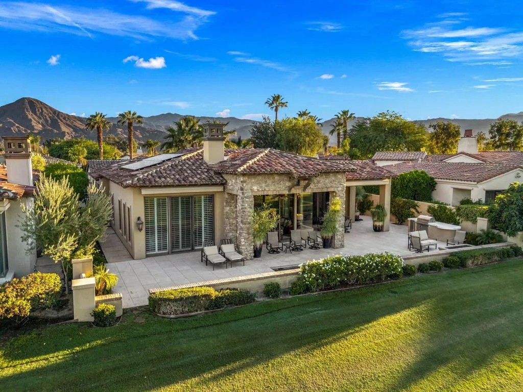 76238 Via Chianti, Indian Wells, California 92210, 4 Bedrooms Bedrooms, ,5 BathroomsBathrooms,Residential,For Sale,Via Chianti,219135585DA