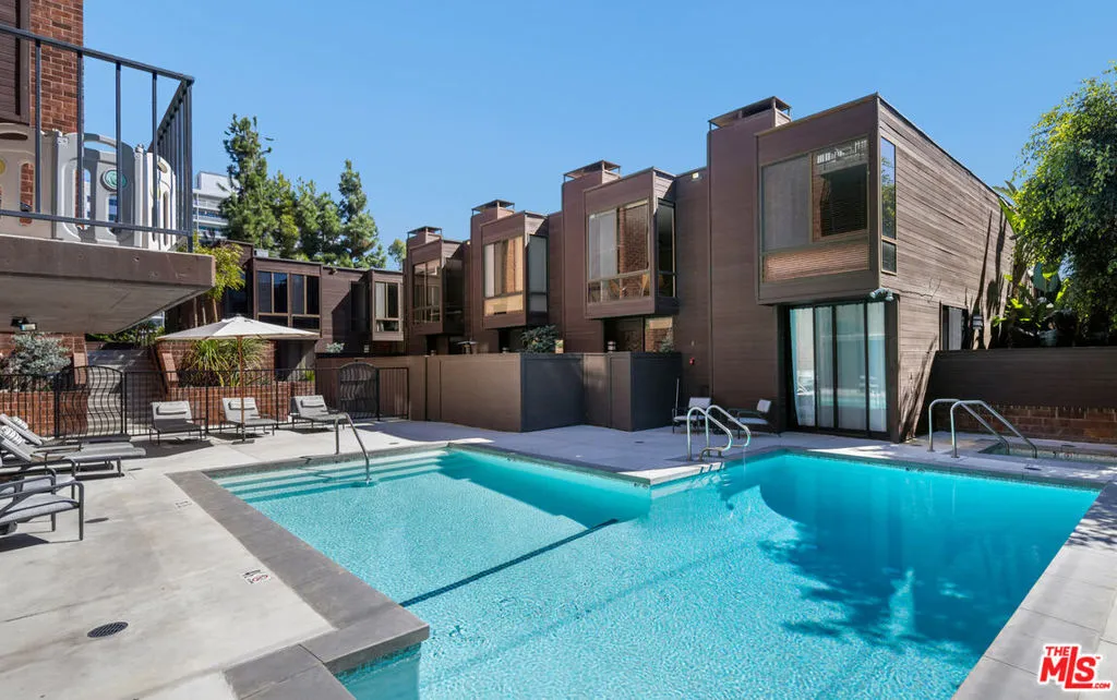 1033 Carol Drive Ph3, West Hollywood, California 90069 home-pic-4