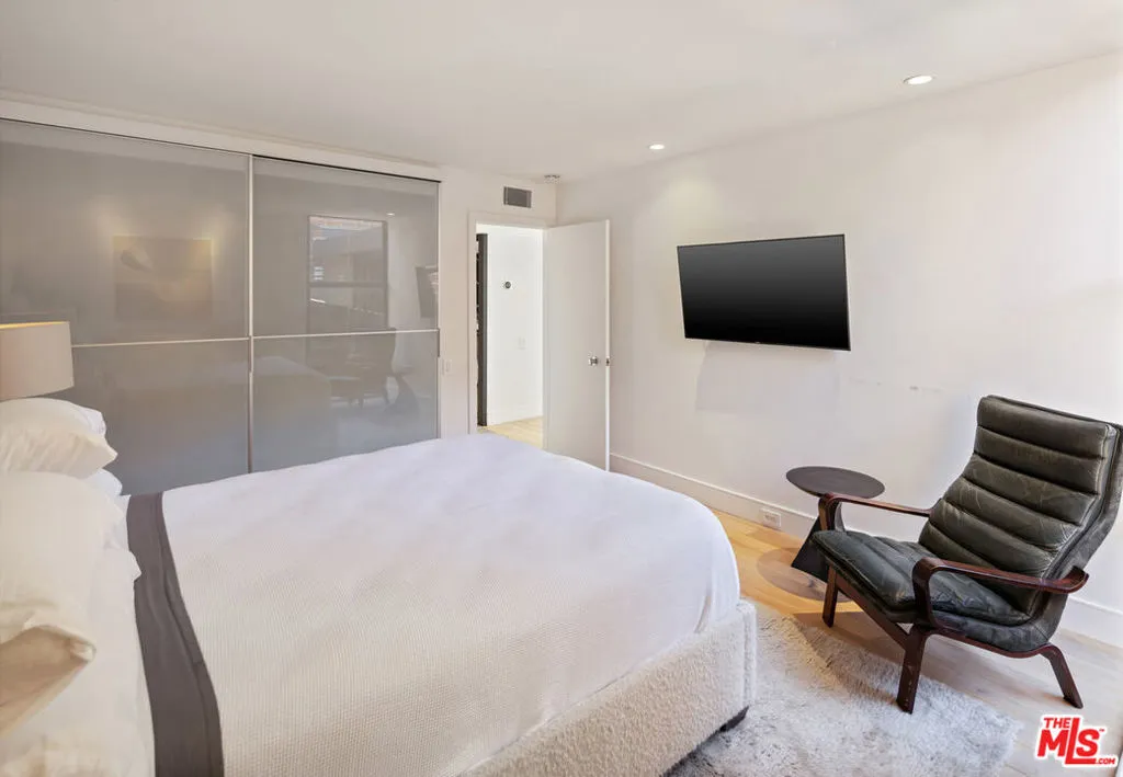 1033 Carol Drive Ph3, West Hollywood, California 90069 home-pic-34