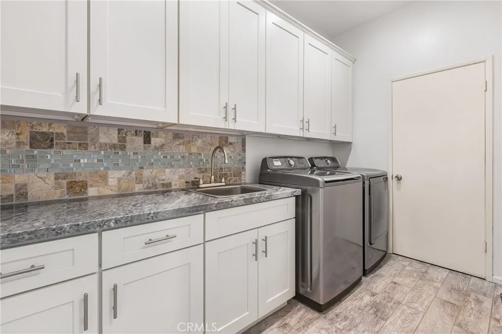 22335 Loch Lomond Drive, Canyon Lake, California 92587 home-pic-29