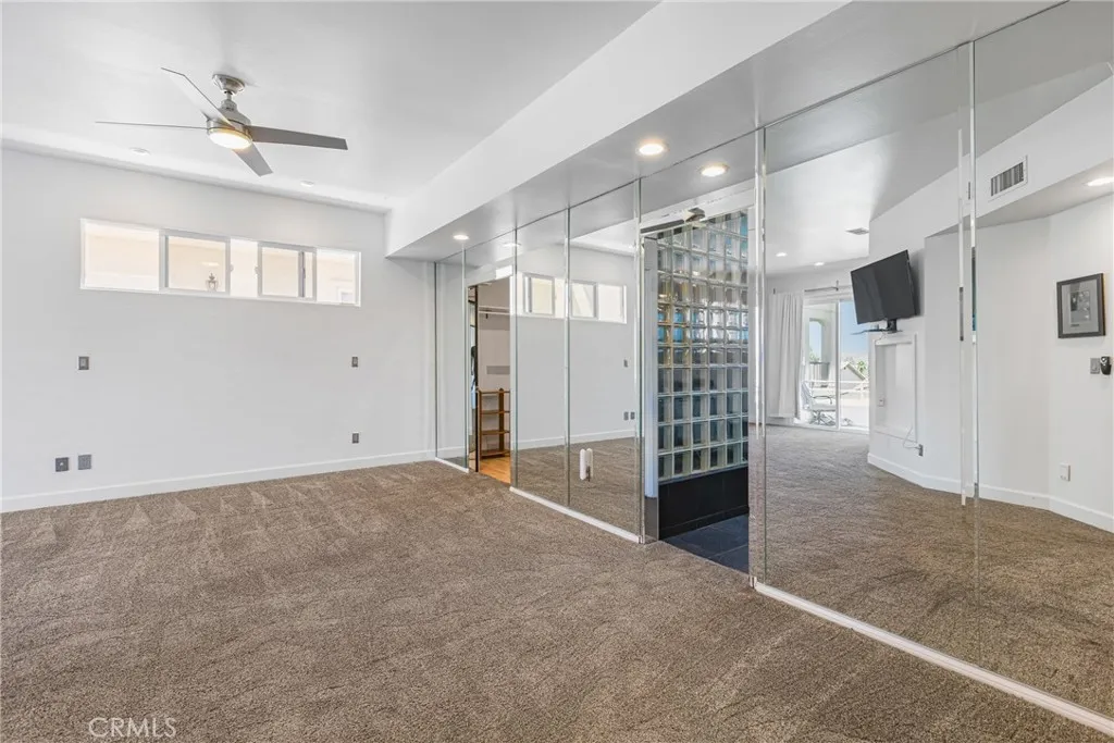 22335 Loch Lomond Drive, Canyon Lake, California 92587 home-pic-24