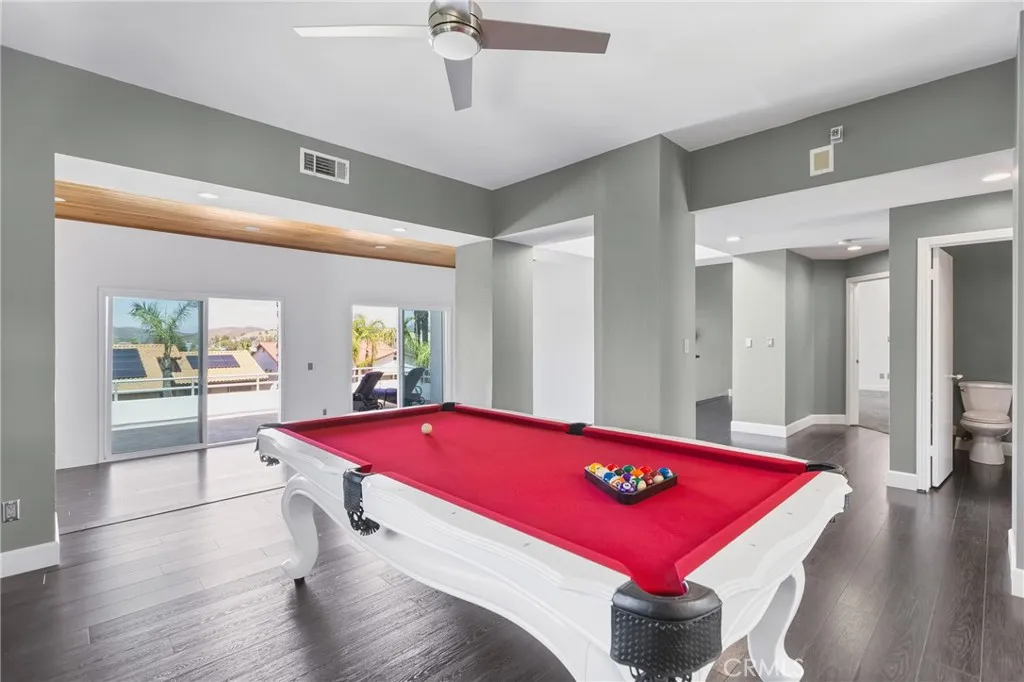 22335 Loch Lomond Drive, Canyon Lake, California 92587 home-pic-16