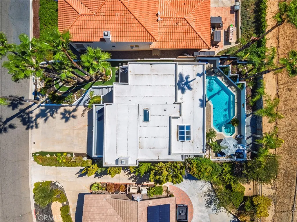 22335 Loch Lomond Drive, Canyon Lake, California 92587 home-pic-6