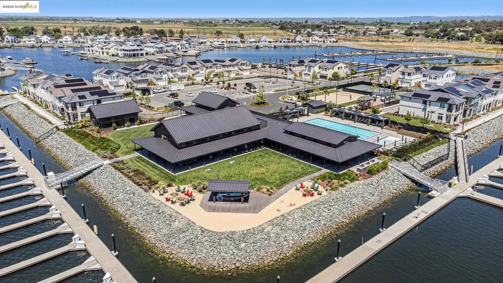 3143 Delta Coves Dr, Bethel Island, California 94511 home-pic-32