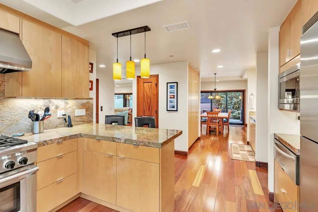 165 Kilkenny, Cardiff By The Sea, California 92007 home-pic-10