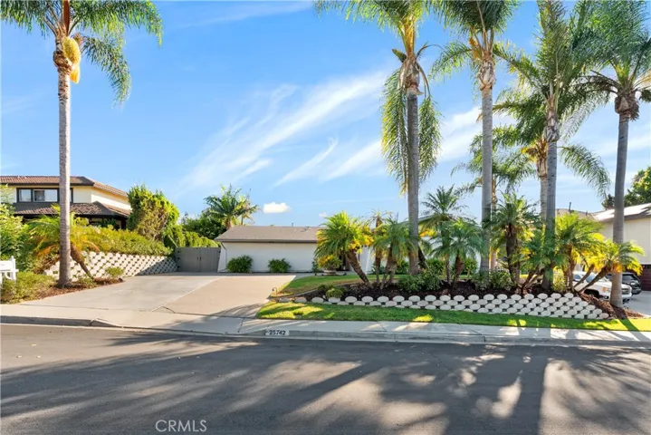 25742 Appian Way, Mission Viejo, California 92691